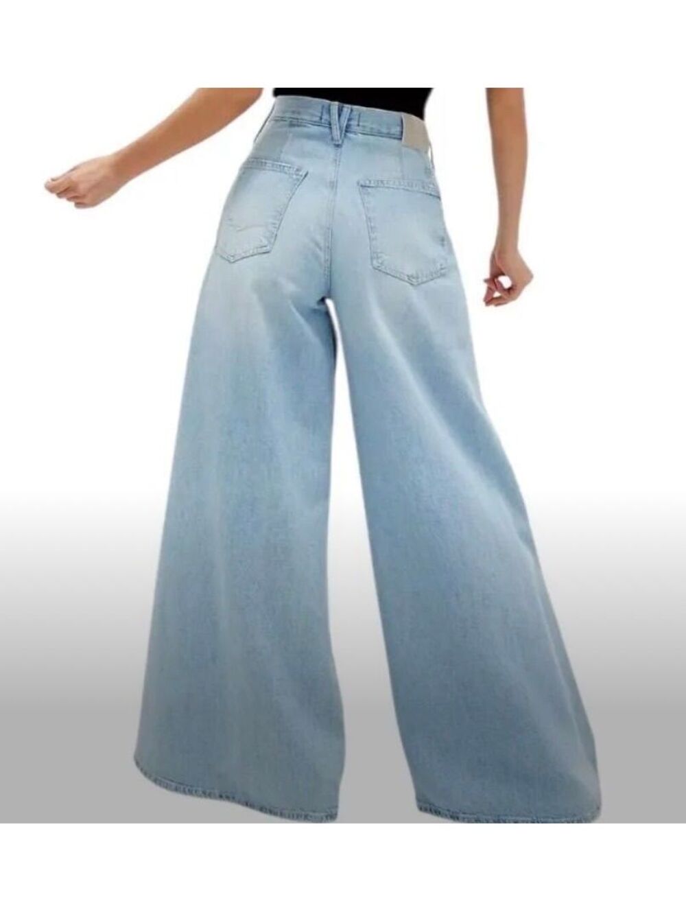 NWT WTF Crvy Wide Leg Pacifica Jeans in Aqua Bleu